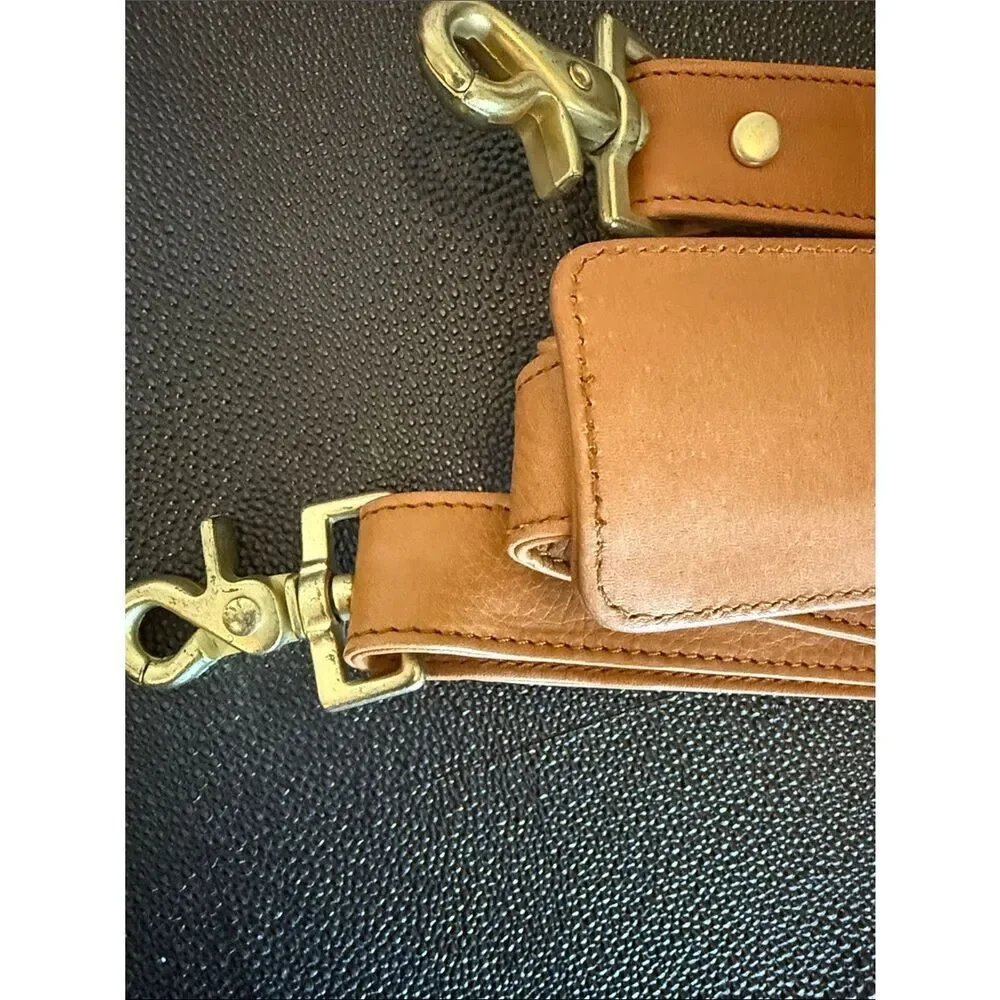 Boulder Ridge Classic Tan Leather Duffel Bag with  Zip Pocket shoulder strap